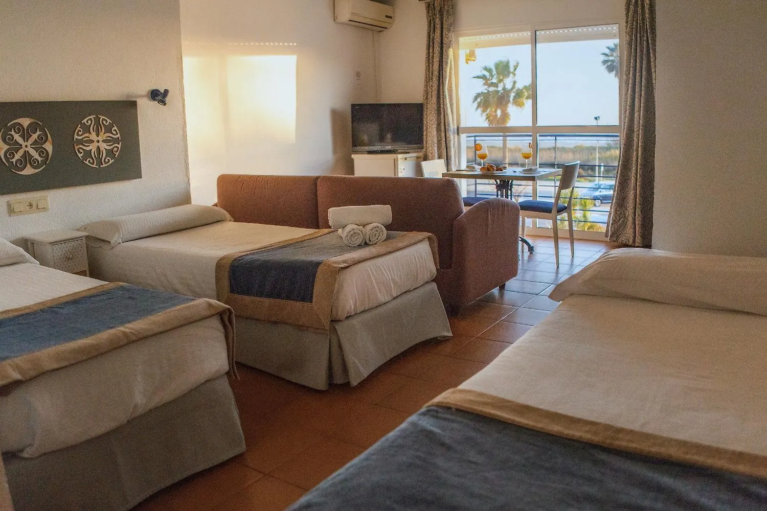 Hotel Playa Conil - Beachfront Studios & Suites Conil De La Frontera