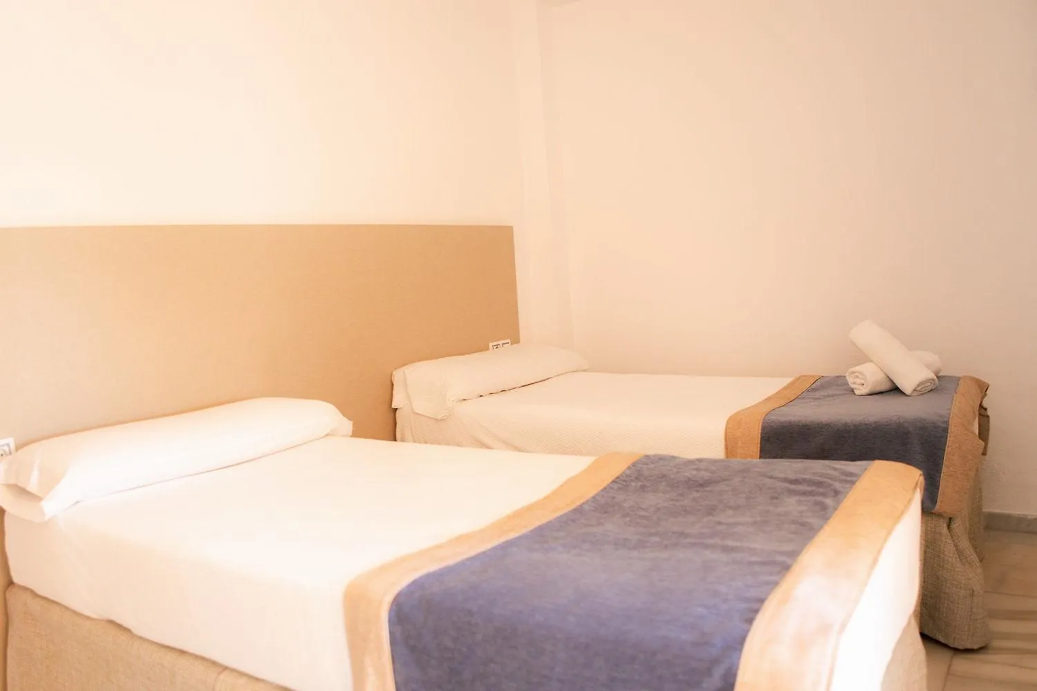 Hotel Playa Conil - Beachfront Studios & Suites Conil De La Frontera